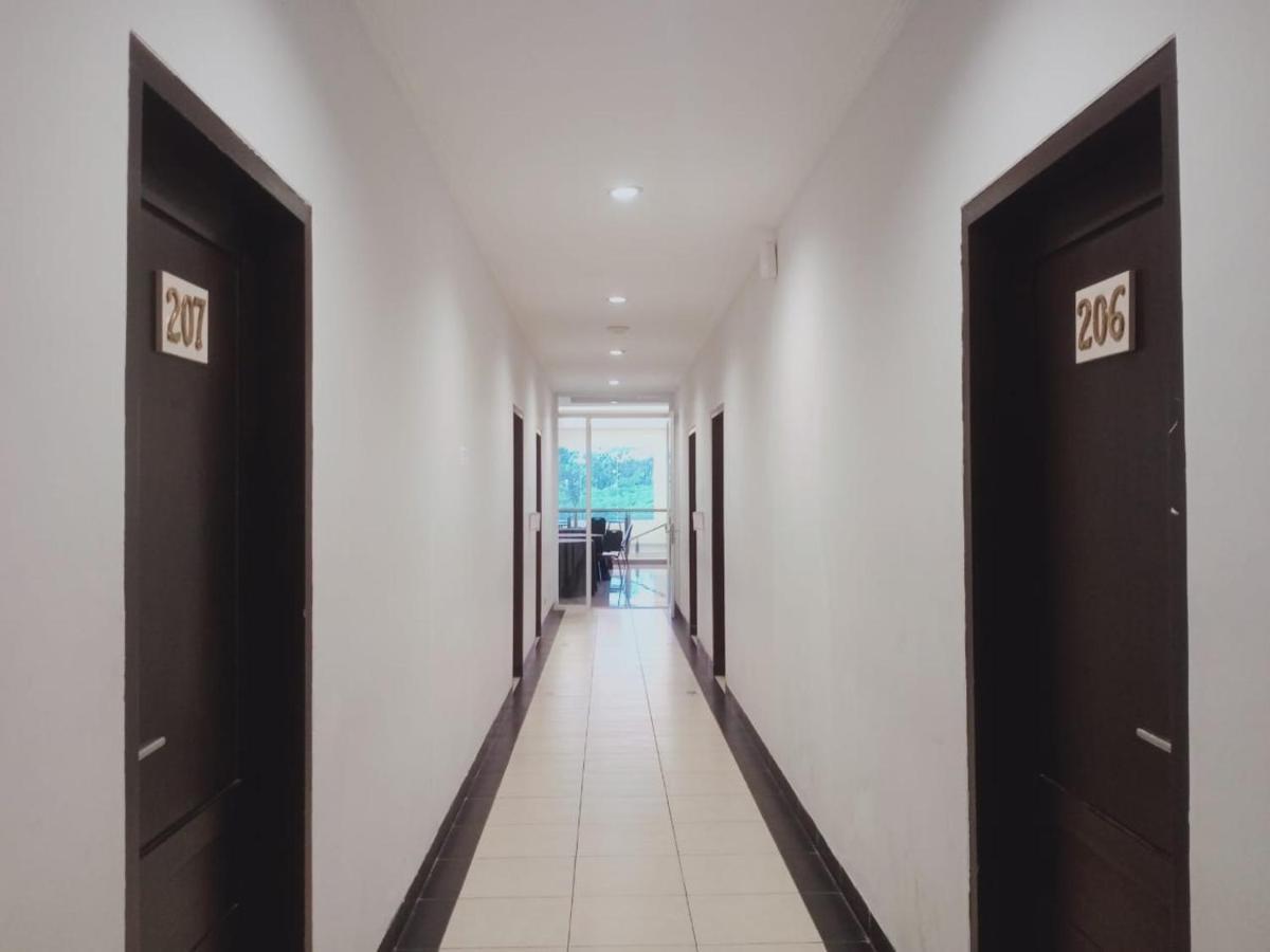 Oyo 90102 Edotel Hotel By Dbest Hospitality Bandung Exterior photo