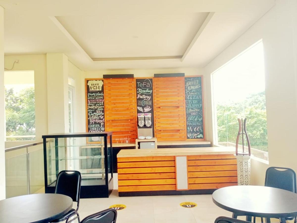 Oyo 90102 Edotel Hotel By Dbest Hospitality Bandung Exterior photo