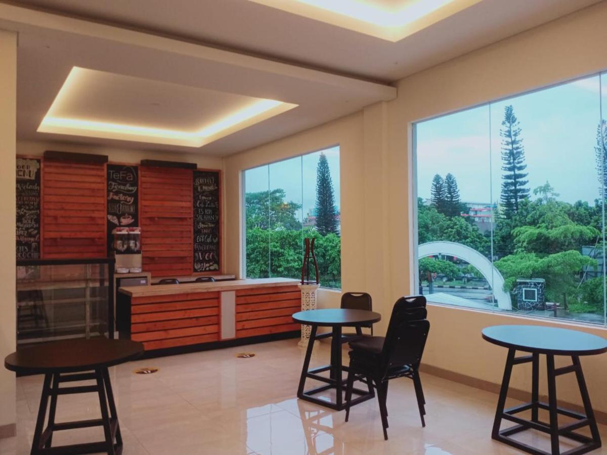 Oyo 90102 Edotel Hotel By Dbest Hospitality Bandung Exterior photo