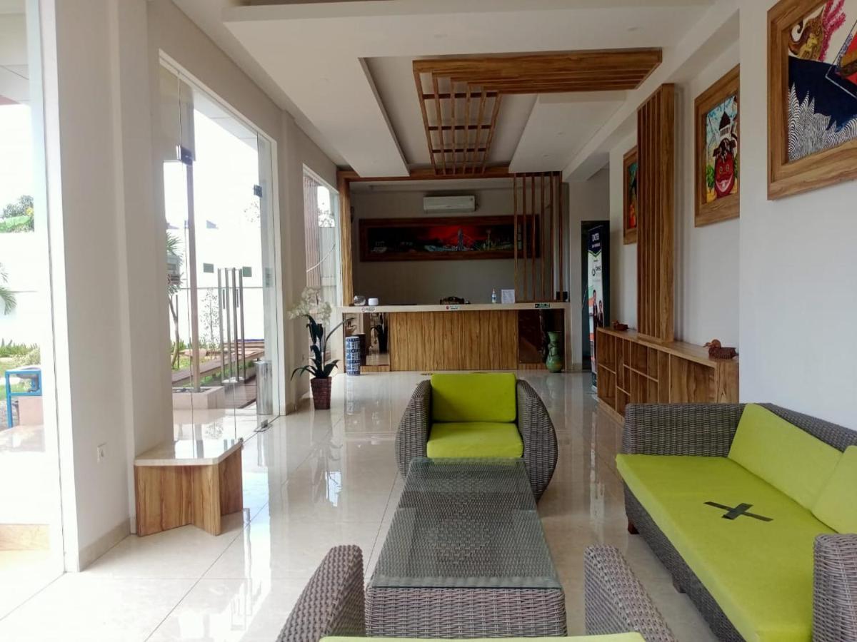 Oyo 90102 Edotel Hotel By Dbest Hospitality Bandung Exterior photo